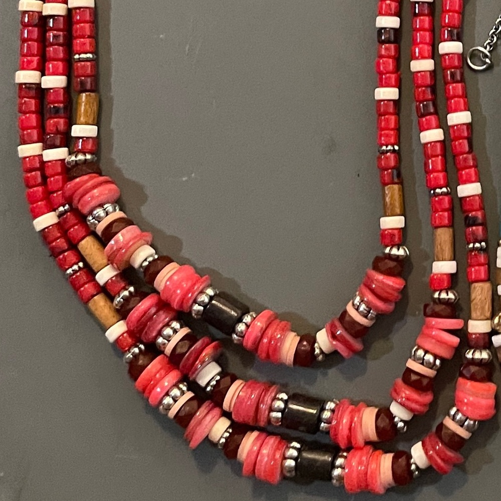 Free People red multi strand beaded layered necklace, NWT - Picture 10 of 12